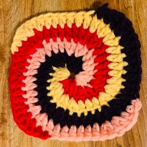 Spiral hand crochet granny square